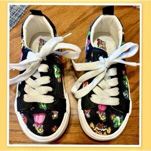 Nintendo Super Mario Bros. Character Print Canvas Shoes ~ Size 10